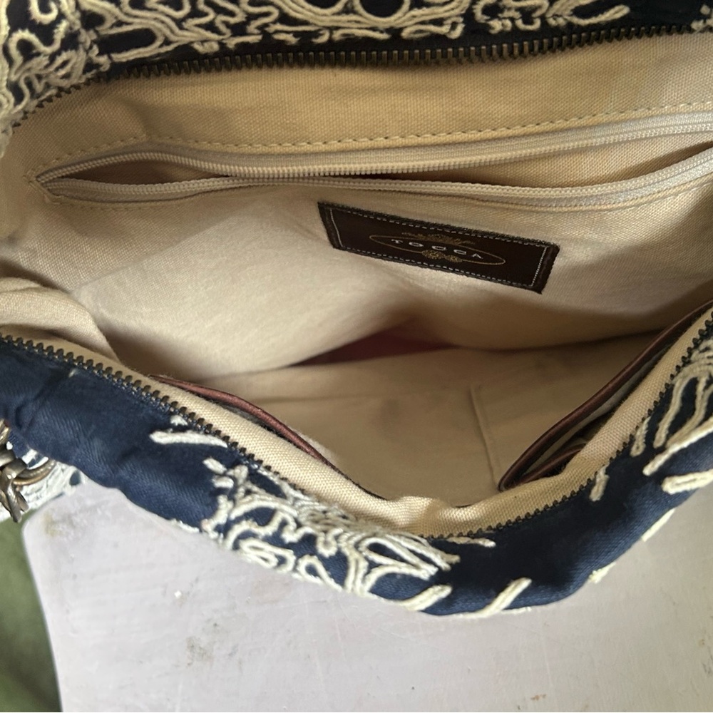Vintage Y2K Tocca "Oyster" Embroidered Shoulder Bag - Picture 3 of 7